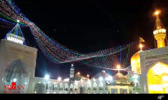 سحرخوانی در حرم مطهر رضوی سحرخوانی در حرم مطهر رضوی