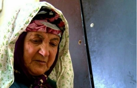 وقتی همسایهها آب قزل اوزن را به خانههایشان لولهکشی کردهاند!/ مردی که مرده بود چهطور به زیارت امامزاده رفت؟/ بانوی بیجاری از پیرترین زن جهان پیرتر است وقتی همسایهها آب قزل اوزن را به خانههایشان لولهکشی کردهاند!/ مردی که مرده بود چهطور به زیارت امامزاده رفت؟/ بانوی بیجاری از پیرترین زن جهان پیرتر است
