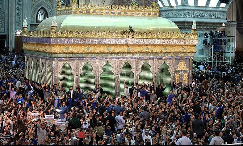 مراسم بزرگداشت بیست و هشتمین سالروز رحلت امام خمینی(ره) بعد از ظهر برگزار میشود مراسم بزرگداشت بیست و هشتمین سالروز رحلت امام خمینی(ره) بعد از ظهر برگزار میشود