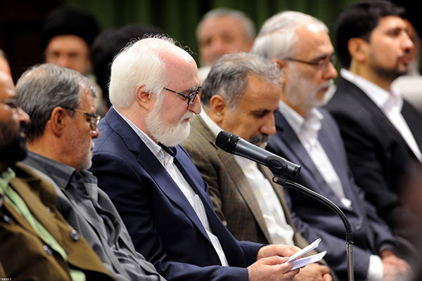 حاشیه‌های یک دیدار رمضانی/ از کنایه مودب تا گرفتن اشک و احسنت‌ها/ «رقص شمشیر» هجو نشود حیف است + تصاویر