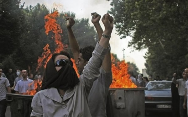 بازخوانی ۸ ماه فتنه گری آشوب طلبان در سال ۸۸