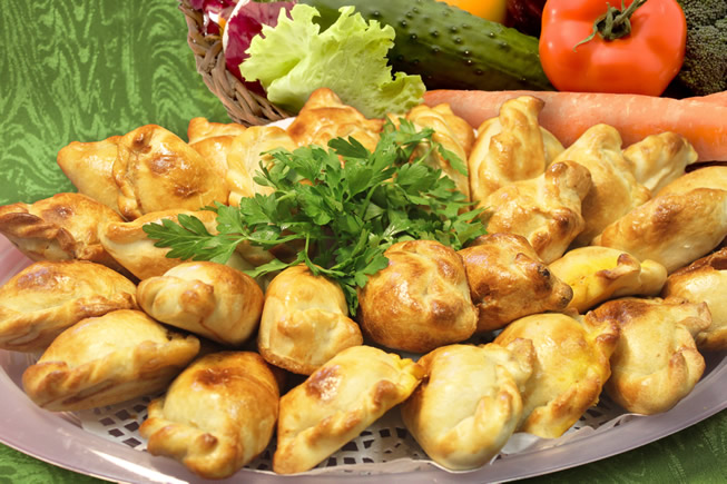 چگونه پیراشکی سبزیجات بپزیم؟ + دستور پخت