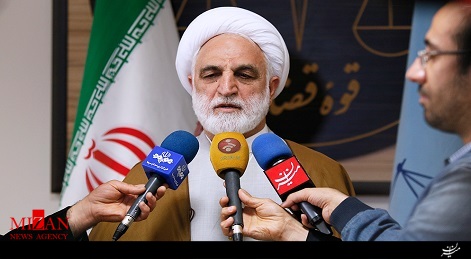 ضرورت برخوردجدی بامؤسسات اعتباری غيرمجاز/ سازکاری فراهم شود تا نقدینگیهای خرد در قالب تولید به جریان بیافتد ضرورت برخوردجدی بامؤسسات اعتباری غيرمجاز/ سازکاری فراهم شود تا نقدینگیهای خرد در قالب تولید به جریان بیافتد