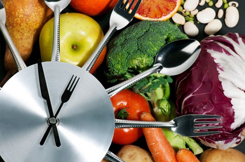 برای لاغر شدن چه ساعتی شام بخوریم؟