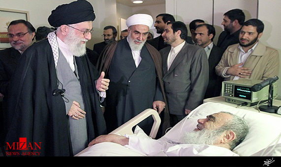 عیادت رهبر انقلاب از آیت الله مظاهری