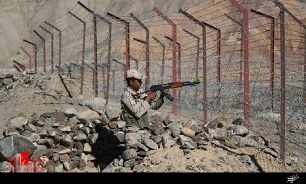 مجروح شدن دو سرباز مرزبانی در درگیری با قاچاقچیان