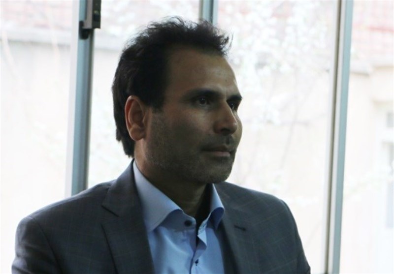 اکبری