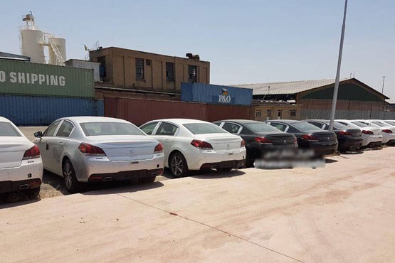 عکس. پژو 508 در انتظار جولان در خیابان های تهران عکس. پژو 508 در انتظار جولان در خیابان های تهران