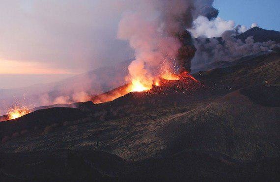 تست یک کاوشگر فضایی در فعال‌ترین آتش‌فشان اروپا