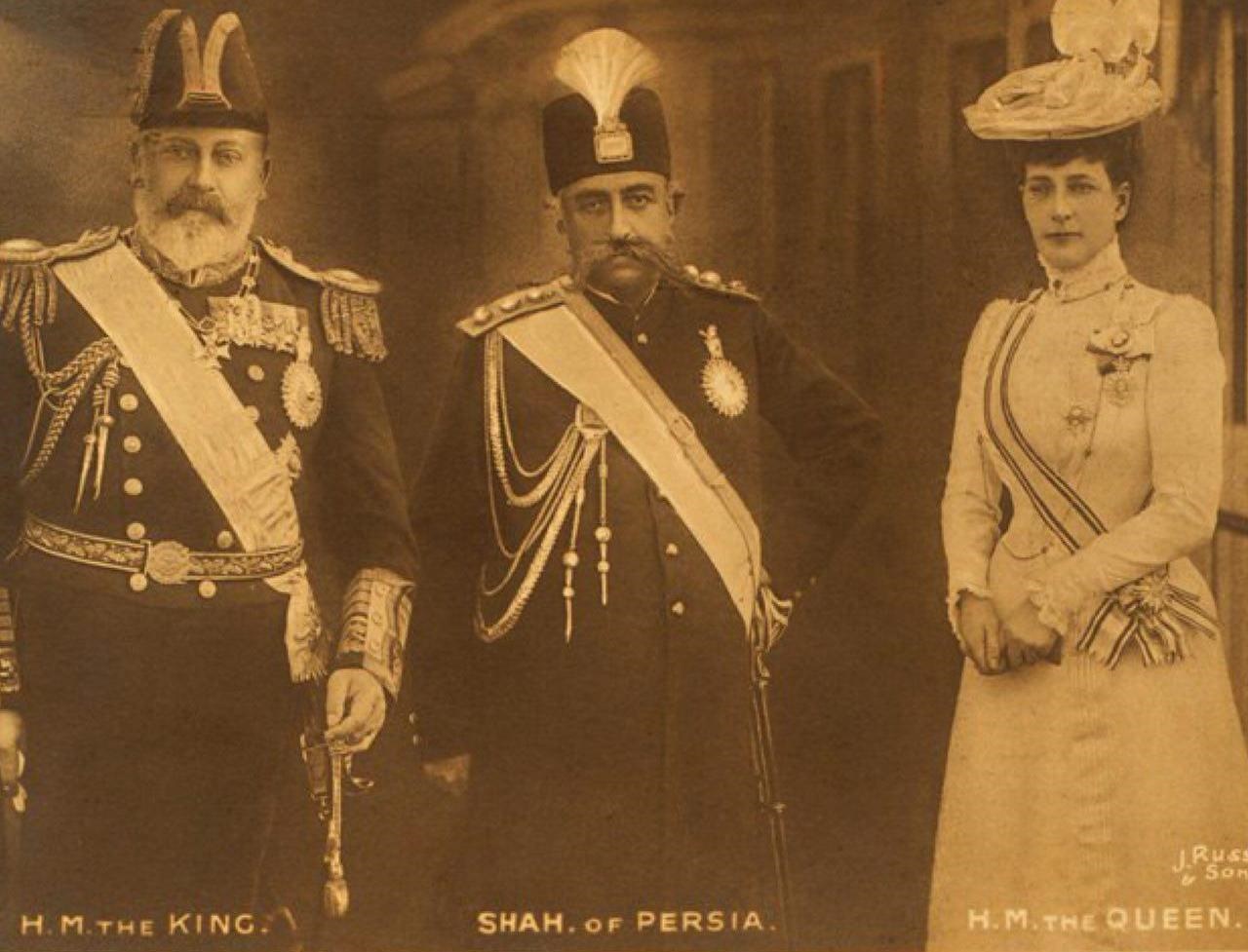 مظفرالدین شاه در کنار پادشاه و ملکه بریتانیا+عکس مظفرالدین شاه در کنار پادشاه و ملکه بریتانیا+عکس