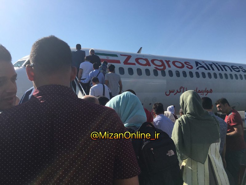 حبس شدن مسافران کیش در هواپیما/انجام پرواز با هواپیمای جایگزین+تصاویر حبس شدن مسافران کیش در هواپیما/انجام پرواز با هواپیمای جایگزین+تصاویر