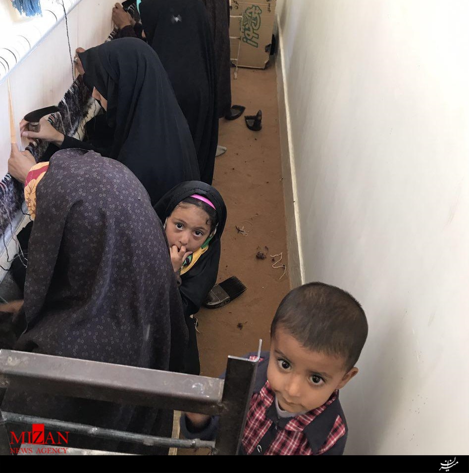 قد کشیدن کودکان در کنار دار قالی/ روزگار دشوار زنان برای جهانی کردن آوازه نقش 