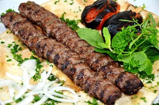 برگزاری جشنواره زرخوشههای سیستان در زهک/ سود جذابِ یک بانو از پرورش «طاووس»/ کشف اشیای باستانی در ساوجبلاغ/ حمایت از کانونهای مساجد روستایی جهرم برگزاری جشنواره زرخوشههای سیستان در زهک/ سود جذابِ یک بانو از پرورش «طاووس»/ کشف اشیای باستانی در ساوجبلاغ/ حمایت از کانونهای مساجد روستایی جهرم