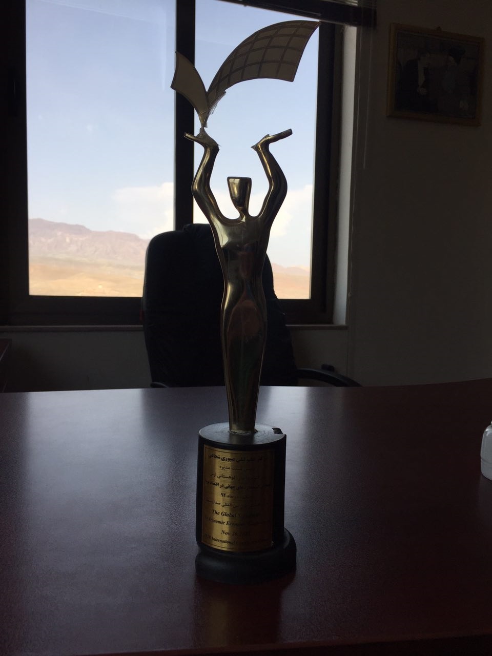 افسردگی سرآغاز موفقیتهای بانوی کارآفرین/ از راه اندازی یک کارگاه کوچک در آشپزخانه تا خرید پیشرفتهترین چرخ گلدوزی افسردگی سرآغاز موفقیتهای بانوی کارآفرین/ از راه اندازی یک کارگاه کوچک در آشپزخانه تا خرید پیشرفتهترین چرخ گلدوزی