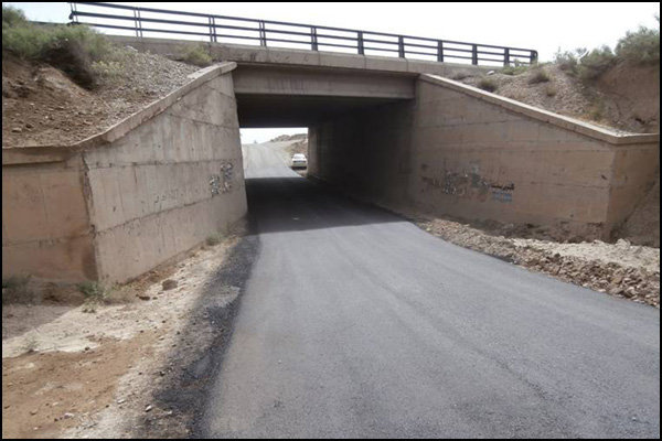 چابهار میزبان جشنواره گردشگری موج سواری/ راه ارتباطی یاسوج به اصفهان/ اشتغالزایی در دهلران/ کاهش حاصلخیزی خاک مازندران
