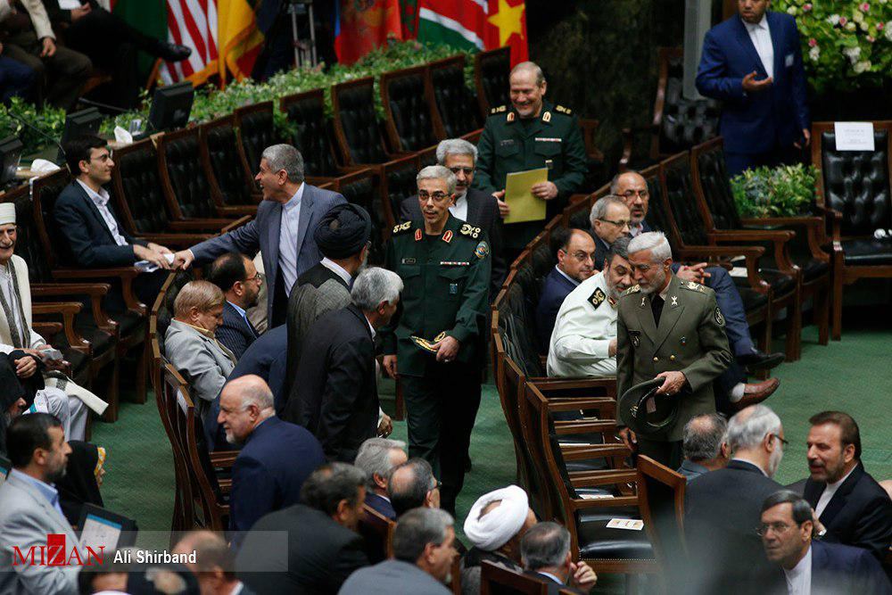 خانه ملت مهیای یک میزبانی؛ مراسم تحلیف آغاز شد/ جزئیات، حاشیهها و عکس خانه ملت مهیای یک میزبانی؛ مراسم تحلیف آغاز شد/ جزئیات، حاشیهها و عکس
