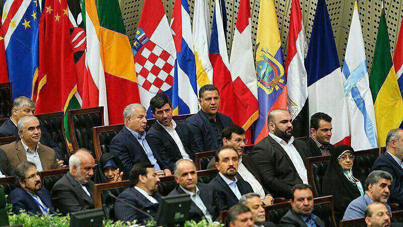 حضور على دایى، کریم باقری، على پروين، بهداد سليمى در مراسم تحلیف+عکس