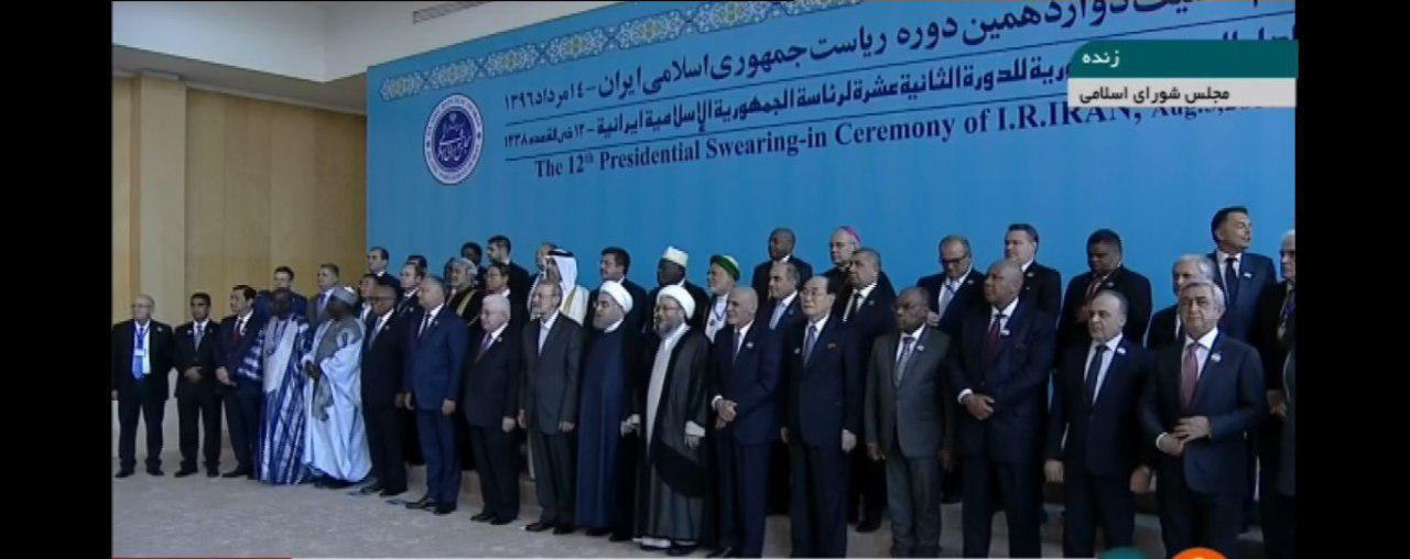 ۱۲۰ دقیقه با مراسم تحلیف/ رئیس جمهور سوگند یاد کرد + متن/ جزئیات، حاشیهها، فیلم و عکس ۱۲۰ دقیقه با مراسم تحلیف/ رئیس جمهور سوگند یاد کرد + متن/ جزئیات، حاشیهها، فیلم و عکس