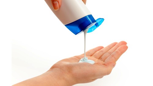 آیا میدانید؛ یک شامپوی خوب باید چه ویژگی هایی داشته باشد؟