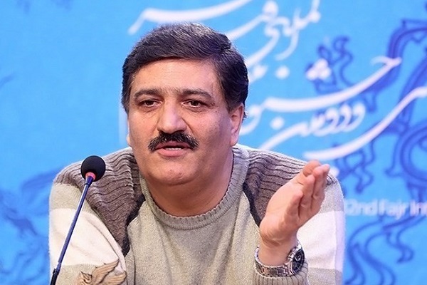 عضو هیچ لابی و گروه خاصی نیستم/بودجه‌های سینمایی به نور چشمی‌ها می‌رسد/برای ساخت فیلم‌های ارزشی سنگ‌اندازی می‌کنند/سینمای ایران دست دلال‌ها افتاده است/////////////////////دوشنبه