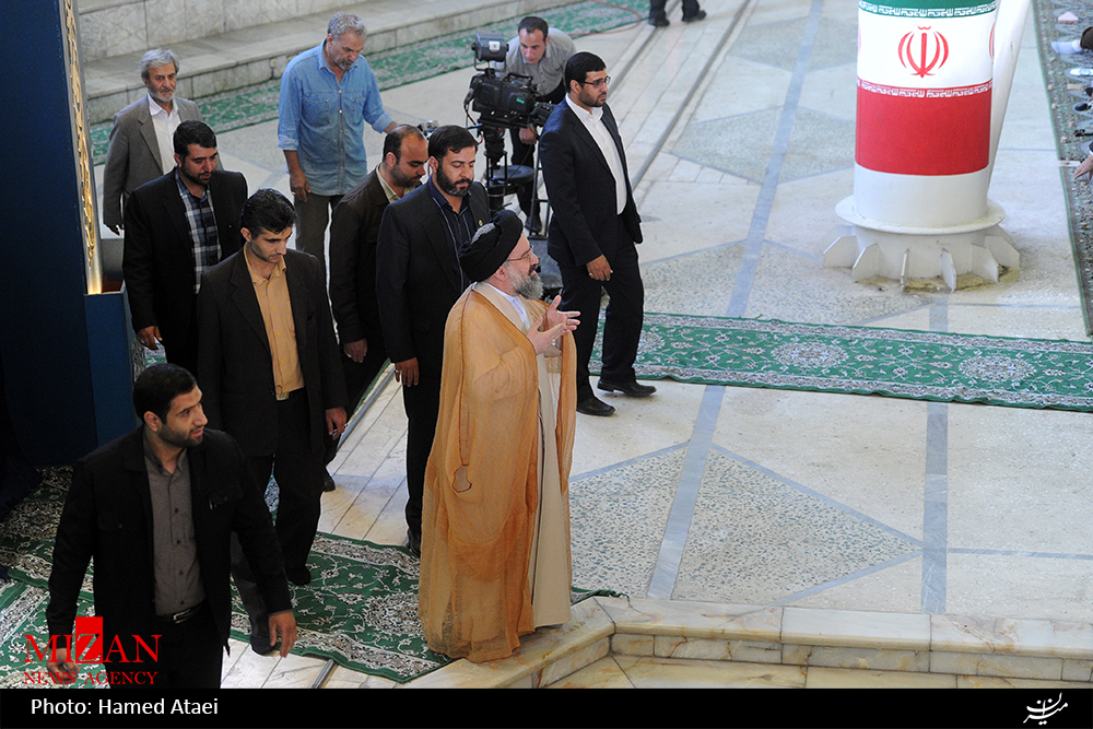نماز عید قربان در دانشگاه تهران به روایت تصویر نماز عید قربان در دانشگاه تهران به روایت تصویر