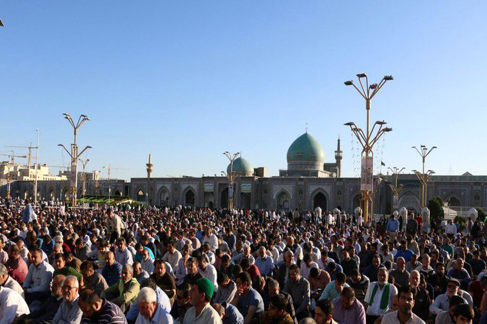 نماز عید قربان در حرم مطهر رضوی
