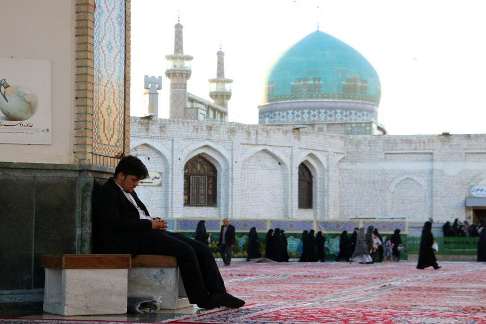 نماز عید قربان در حرم مطهر رضوی