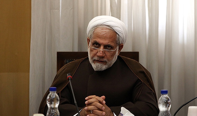 نوای شکاف بین سپاه و ارتش تنها از حلق خائنان عبور می کند