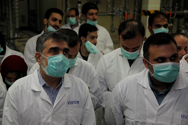 تور رسانهای بازدید از تأسیسات نطنز و اراک + تصاویر تور رسانهای بازدید از تأسیسات نطنز و اراک + تصاویر