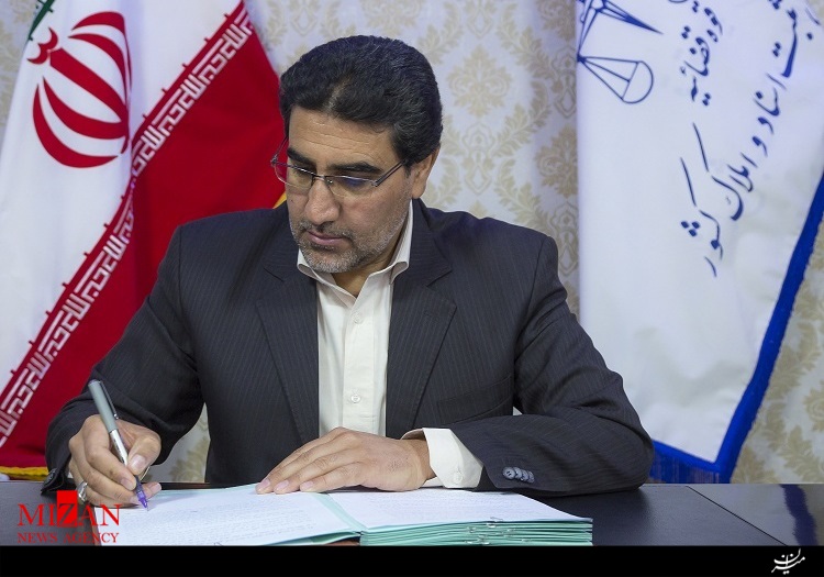 ملاقات مردمی مدیر کل ثبت اسناد و املاک استان کرمان با ۷۶ مراجعه کننده