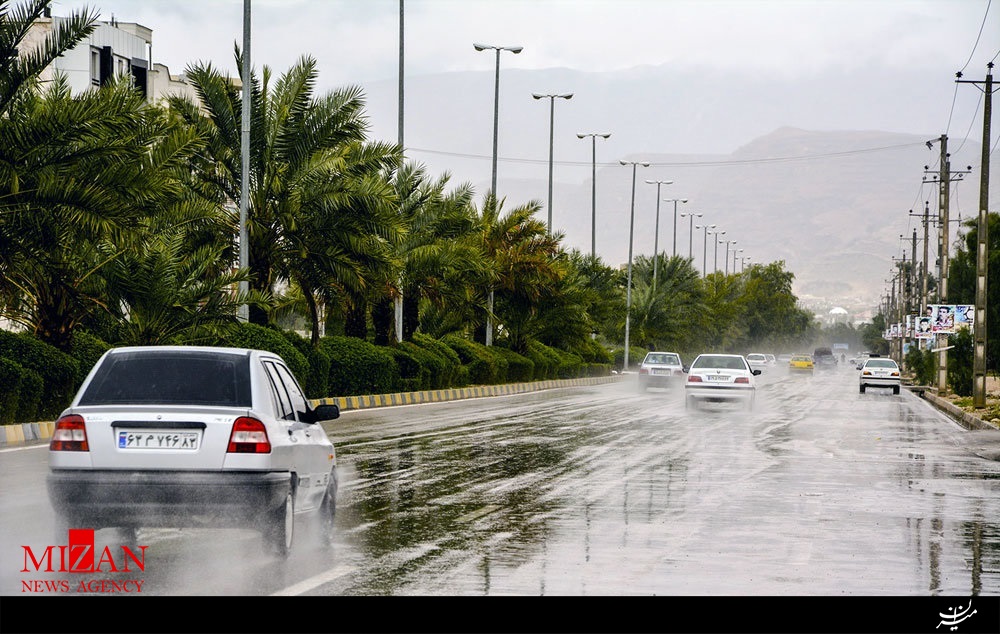 بارش باران و ترافیک در محورهای شمالی