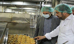 پخت 16 هزار شیرینی برای حجاج ایرانی مستقر در مدینه