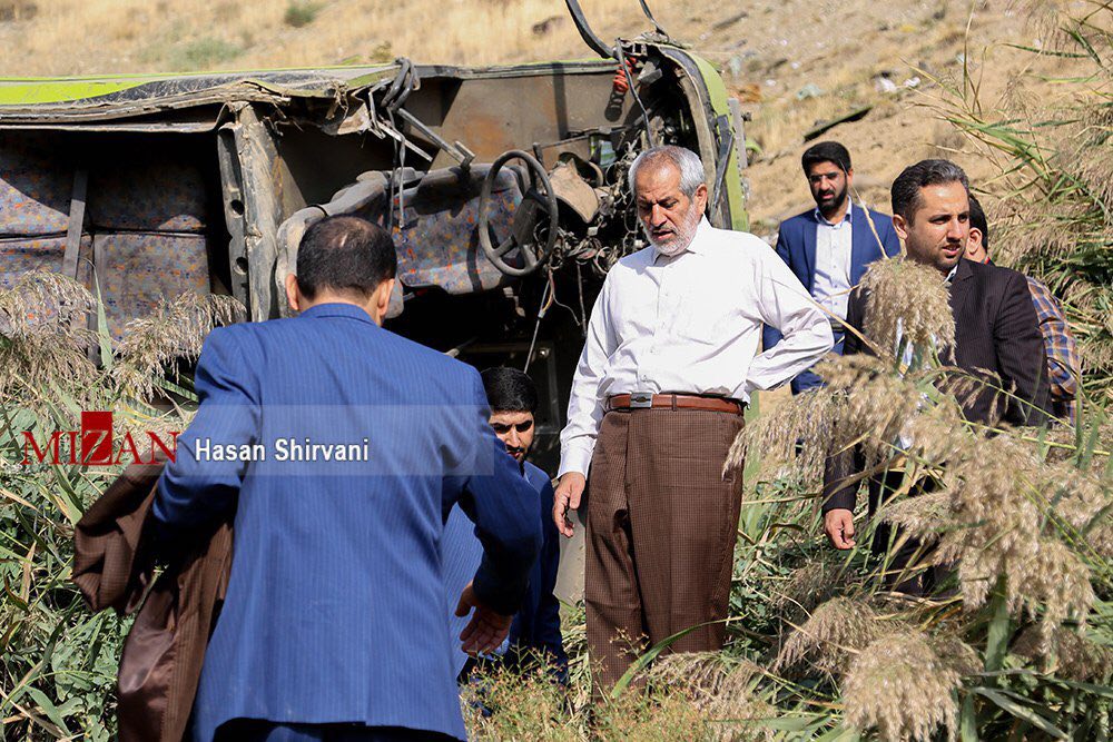 دادستان تهران در صحنه حادثه سقوط اتوبوس به درهای در جاده جاجرود حاضر شد دادستان تهران در صحنه حادثه سقوط اتوبوس به درهای در جاده جاجرود حاضر شد