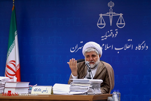 توضیحات بابک زنجانی در رابطه با نحوه مشارکت حمید فلاح و مهدی شمس/ نماینده دادستان: این ادعا که وجوه را در بانک واریز کردید تملق و ساختگی است توضیحات بابک زنجانی در رابطه با نحوه مشارکت حمید فلاح و مهدی شمس/ نماینده دادستان: این ادعا که وجوه را در بانک واریز کردید تملق و ساختگی است