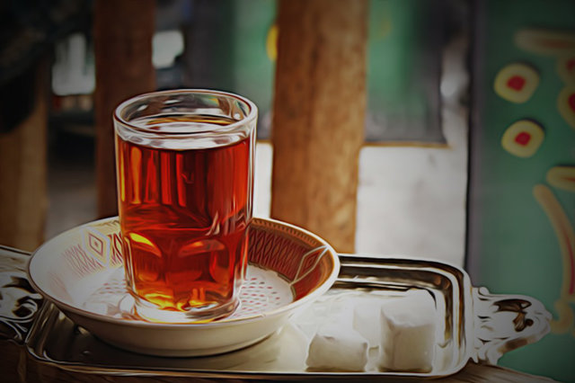 سنت چای دادن با تال در مراسم روضه‌خوانی یزدی‌ها