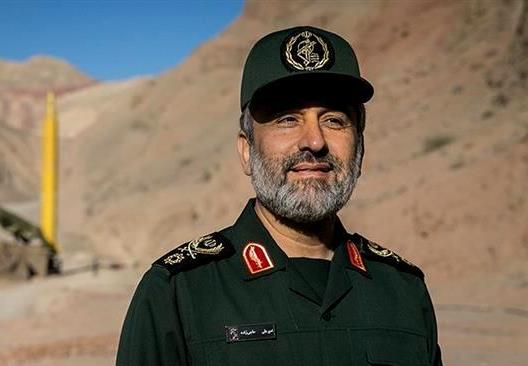 توضیحات سردار حاجی زاده درباره سامانه موشکی خرمشهر / موشکی با ۲ هزار کیلومتر برد و قابلیت حمل ۱۸۰۰ کیلومتر سر جنگی