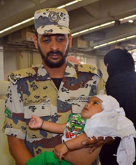 ماموران سعودی مهربان شدند!+ تصاویر