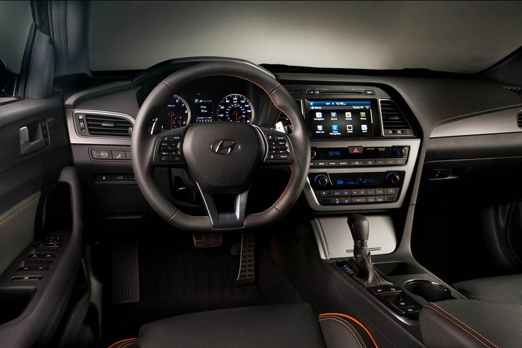 از بین دو سدان خانوادگی DS 5LS و Hyundai Sonata کدام را انتخاب کنیم؟ +تصاویر از بین دو سدان خانوادگی DS 5LS و Hyundai Sonata کدام را انتخاب کنیم؟ +تصاویر