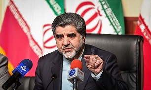 عزم استانداری در حمایت از آتش نشانان/ امکانات آتش نشانی کشور بسیار پایین است