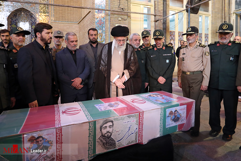 پایتخت در انتظار استقبال از یک قهرمان/ بوسه رهبر انقلاب بر تابوت شهید حججی