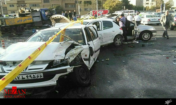تصادف زنجیره ای در ولنجک تهران 