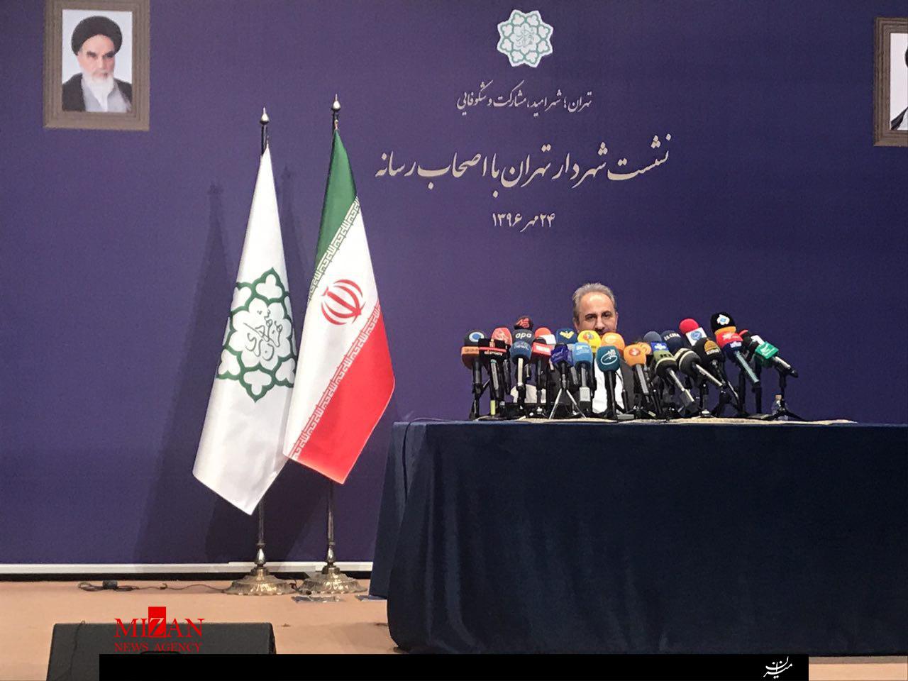 فضای شهری فروخته شده و از منابع مالی تا حداکثر امکان استفاده کرده اند/ گرفتن عوارض از خودروها برای تردد در برزگراه ها در زمان پیک ترافیک