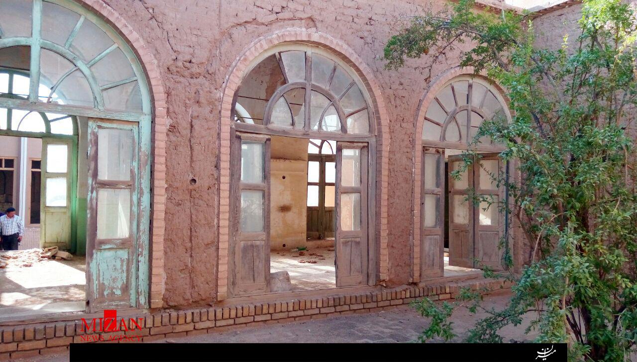 بیش از نیمی از مرمت خانه تاریخی فرخی یزدی انجام شده است بیش از نیمی از مرمت خانه تاریخی فرخی یزدی انجام شده است