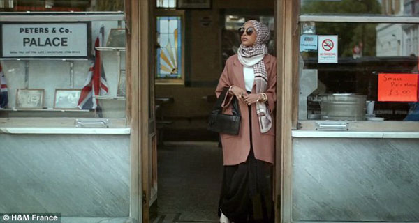 اولین مدل محجبه شرکت اچ اند ام +عکس اولین مدل محجبه شرکت اچ اند ام +عکس