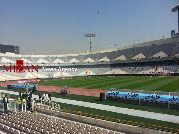 حضور 1500 تماشاگر در ورزشگاه/ اعتراض استقلالیها به نحوه بلیت فروشی پرسپولیسی ها حضور 1500 تماشاگر در ورزشگاه/ اعتراض استقلالیها به نحوه بلیت فروشی پرسپولیسی ها