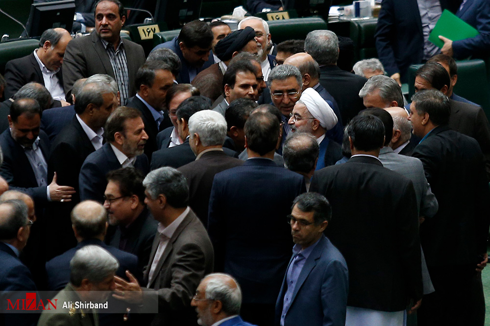 روحانی: معامله نکردیم/ غلامی: رویکرد من دانشگاه محوری بر مبنای عمل است/ اظهارات موافقان و مخالفان وزرای پیشنهادی + حاشیهها و تصاویر روحانی: معامله نکردیم/ غلامی: رویکرد من دانشگاه محوری بر مبنای عمل است/ اظهارات موافقان و مخالفان وزرای پیشنهادی + حاشیهها و تصاویر