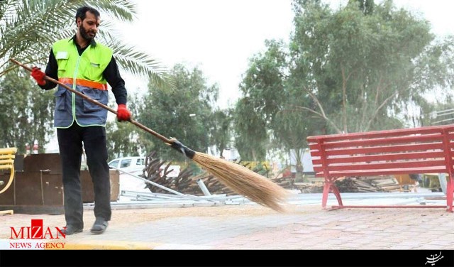 فعالیت نیروهای شهرداری در نجف 