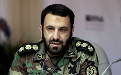 تاکید وزیر دفاع بر امداد رسانی فوری به زلزله‌زدگان استان کرمانشاه
