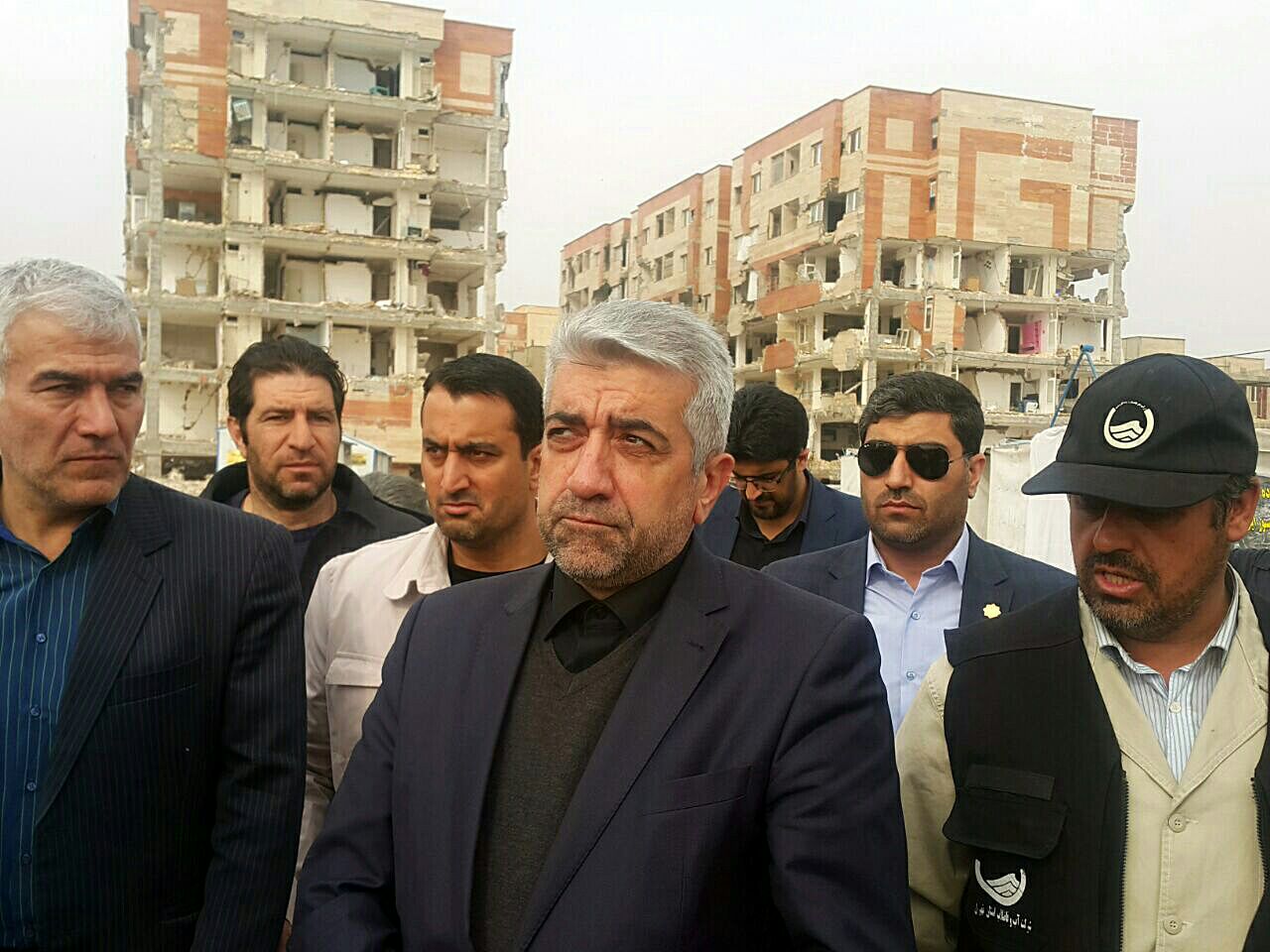 برق به چادر زلزله زدهها رسید / کیفیت آب مناطق زلزله زده خط قرمز وزارت نیرو