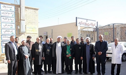 حضور امامخامنهای در مناطق زلزلهزده غرب کشور/ همزمان با هفته وقف؛ عیادت خادمان آستان قدس رضوی از بیماران در یزد/ کرمان میزبان ۵۰ هزار گردشگر خارجی حضور امامخامنهای در مناطق زلزلهزده غرب کشور/ همزمان با هفته وقف؛ عیادت خادمان آستان قدس رضوی از بیماران در یزد/ کرمان میزبان ۵۰ هزار گردشگر خارجی